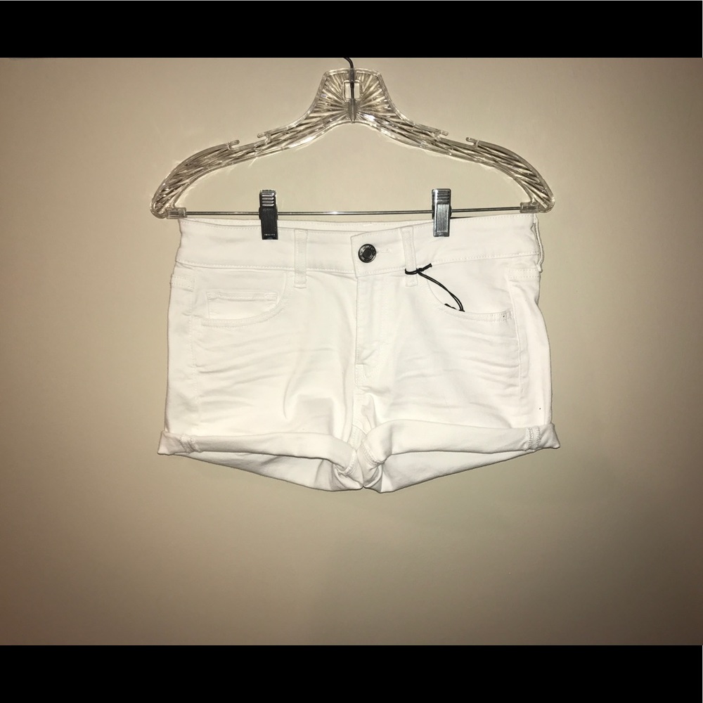 American eagle jean shorts.